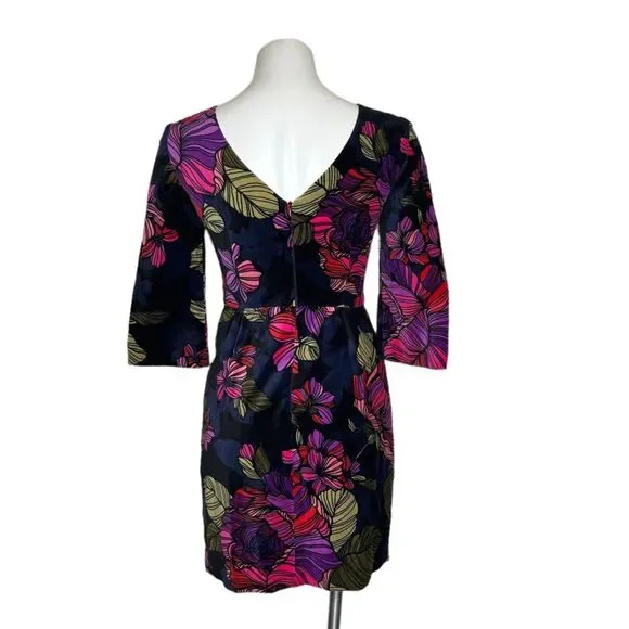 TRINA TURK Velveteen Dress Bold Floral Print Party Dress 3/4 Sleeve Size 0 - Picture 2 of 9